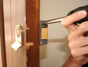 Locksmith Store Astoria, NY 718-489-9782 - change-locks-service